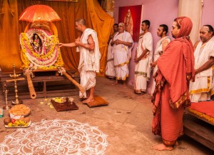 Mahamangalarati to Sri Bhavani-Nataraja Swami at Sringeri